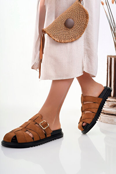 meyra'nın ayakkabıları Γυναικείες παντόφλες με λεπτομέρεια με αγκράφα από Εξωτερική Εισαγωγή