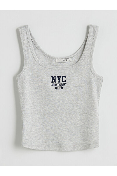 LC Waikiki LCW U Yaka Nakışlı Kadın Atlet