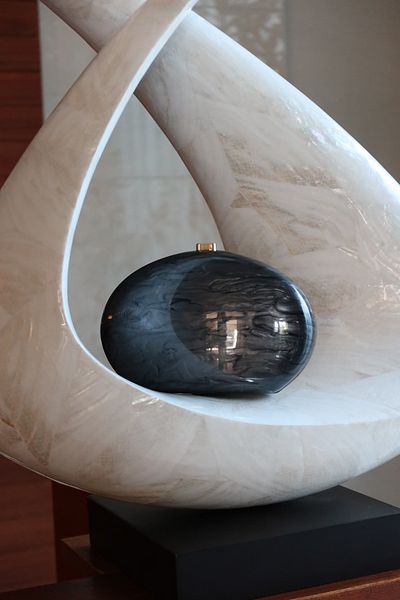Moom Bag Women's Black Oval Acrylic Chain Shoulder Bag