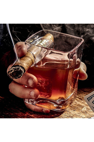 Gadget Master Pahar de whisky cu suport pentru trabucuri