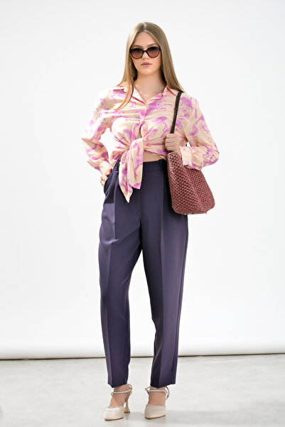 LA PANTE Передня частина з плісированою спинкою, кишені з плоским дном, ткані штани до щиколоток