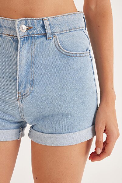 Tudors Kadın Slim Fit Dar Kesim %100 Pamuk Paça Katlamalı Koyu Mavi Jean Kot Şort
