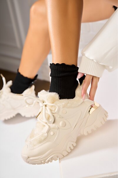 Joana Γυναικείες μπεζ μπότες με επένδυση γούνας από οικολογικό δέρμα Ezmae