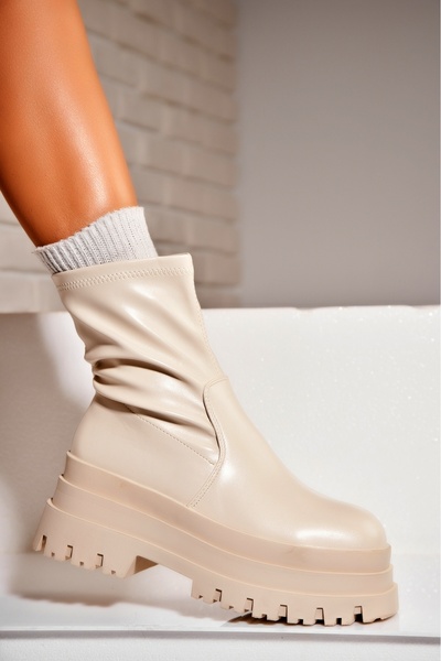 Joana Γυναικείες μπεζ μπότες με επένδυση γούνας από οικολογικό δέρμα Kynlee