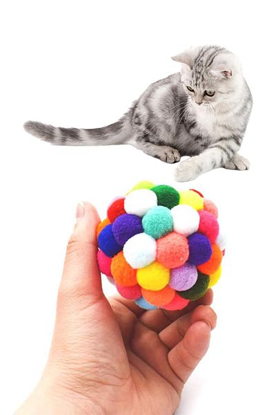 Fresh Moon Cat Ball Colorful Self-Sound Pet Playing Game Plush Ball Fun Activity Toy