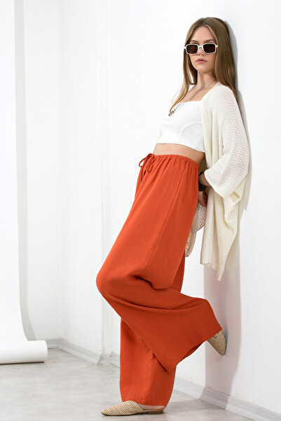 LA PANTE Wide Leg Muslin Trousers with Elastic Waistband and Laces