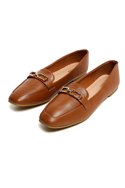 R&B Brown WoMen's's Metal Accent Loafers