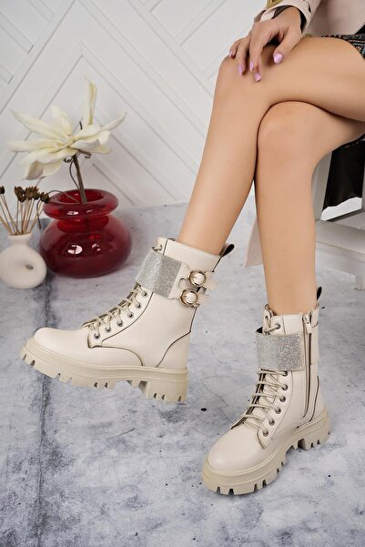 Raynok Kadın Taş Detaylı Tokalı Fermuarlı Kaymaz Taban Postal Bot Bej