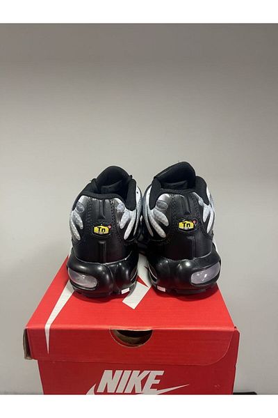 Nike black silver