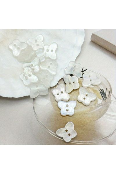 Choice 50pcs butterfly 50Pcs Resin Sewing Buttons Scrapbooking Heart Pearl Two Holes 11.5mm Decorate Botton
