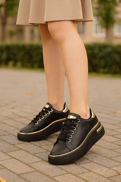 Peta Women's Thin Stripe Detailed Thick Sole Sports Shoes