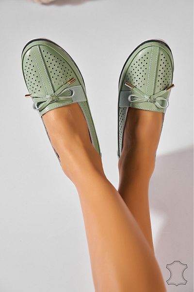 Joana Women's Loafers Natural Leather Green Nerissa