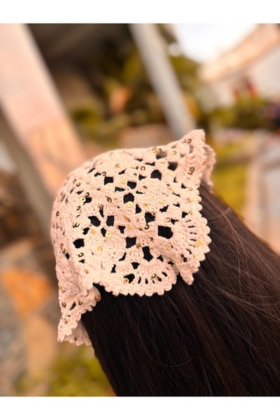 ipeklife Ecru Color Heart Bandana. Handmade Knitted Bandana