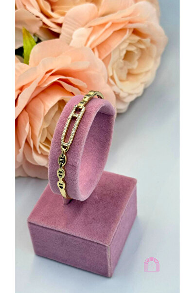 Moond Accessories سوار من الفولاذ تيفاني موديل ذهبي مرصع بالأحجار