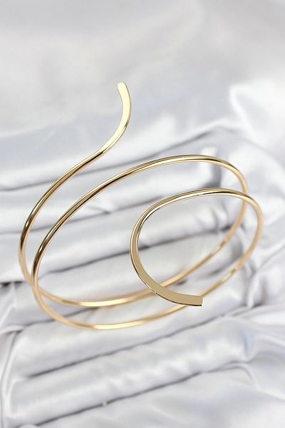 shopwave Brass Spiral Model Gold Color Pazu Bracelet