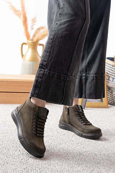 Clara Jones Hakiki Deri Kadın Bot