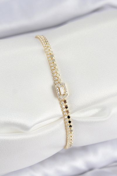 shopwave Brass Zircon Stone Crushed Chain Baguette Model Gold Color Women's Bracelet