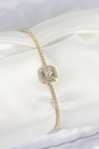 shopwave Brass Zircon Stone Square Model Gold Color Women's Bracelet