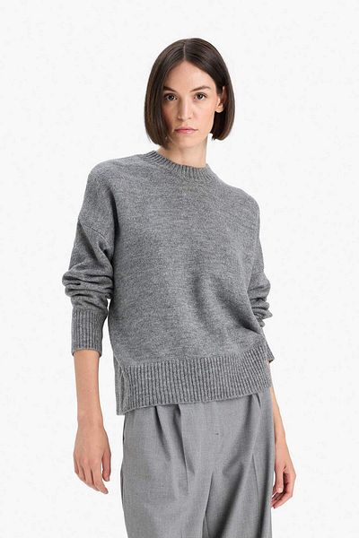 DeFacto Oversize Wide Fit Crew Neck Sweater F3895Ax25Wn