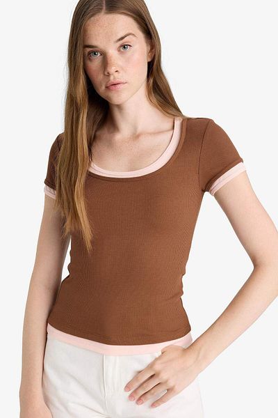 DeFacto U Neck Ribbed Camisole Short Sleeve T-Shirt F8743Ax25Au