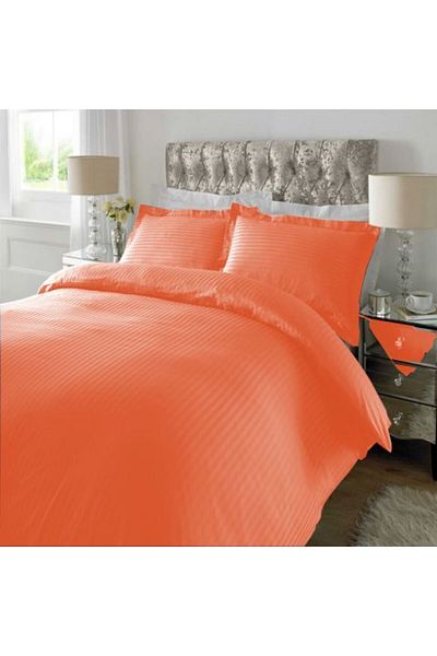 HomePuls Double King Size Damasc Polycotton Bedding Set, 4 Pieces, Coral Red
