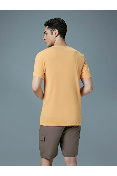 Technosport By Styli Printed 4-Way Stretch Crew Neck T-Shirt