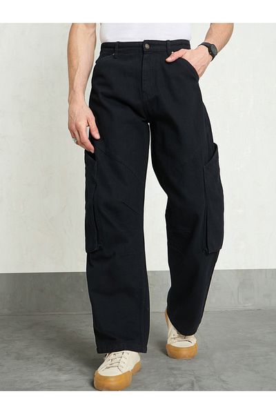 Mascln Sassafras By Styli Men Black Mid Rise Plain Cargo Pocket Detail Wide Leg Jeans