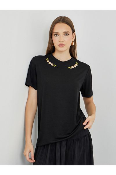 Styli Embroidery Detail Oversized T-Shirt