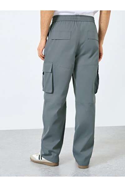 Styli Woven Relaxed Fit Panelled Cargo Joggers