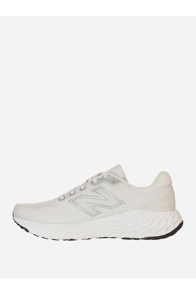 New Balance Evoz Sports Shoes