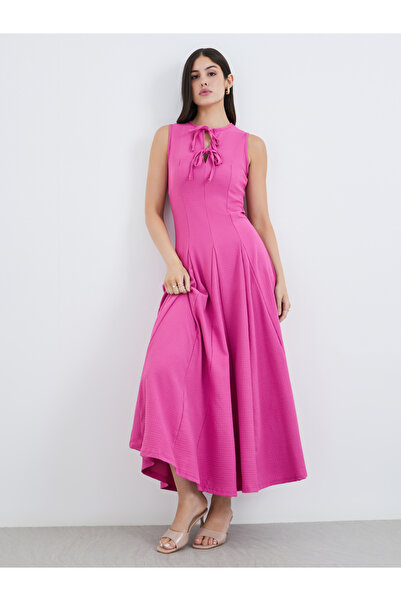 Styli فستان ماكسي وردي برباط على الرقبة وخط A