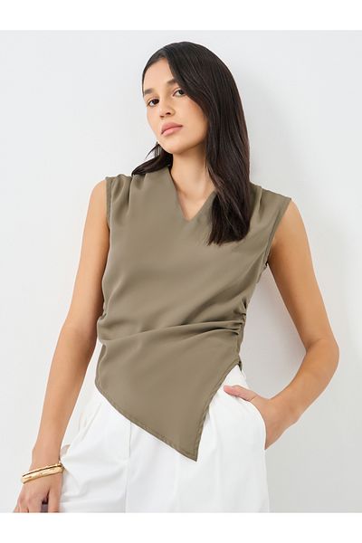 Styli Women Brown Asymmetric Hem V Neck Blouse