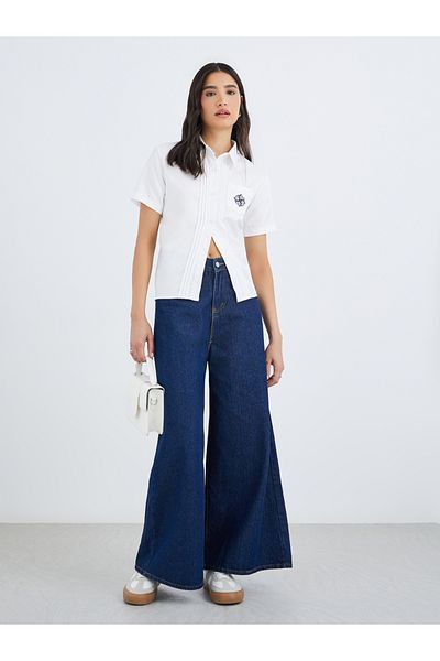 Styli Embroidery Detail Short Sleeves Shirt