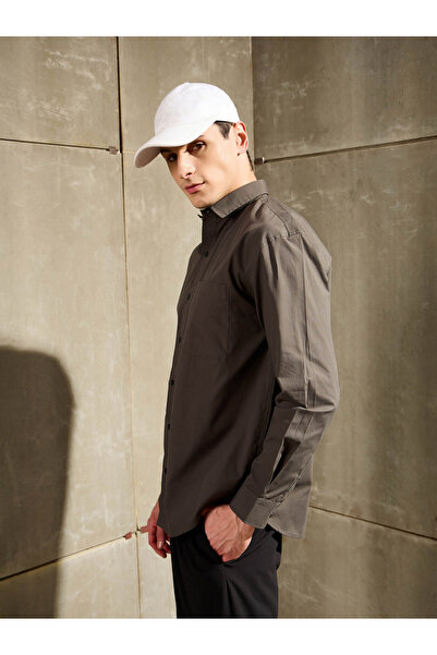 Mascln Sassafras By Styli Men Brown Solid Long Sleeve Relaxed Fit Shirt with Pocket