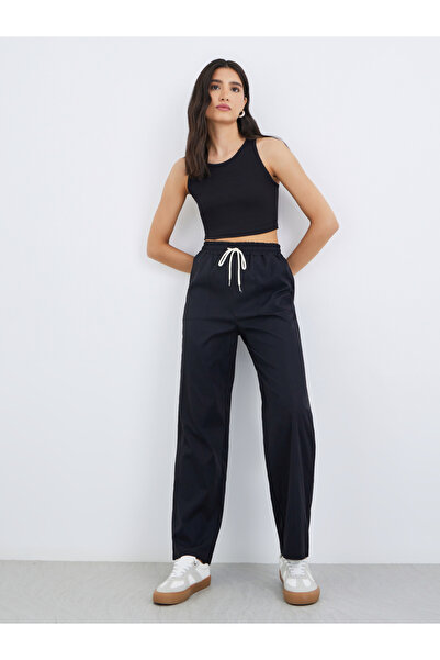 Styli بنطال كارغو سادة برباط