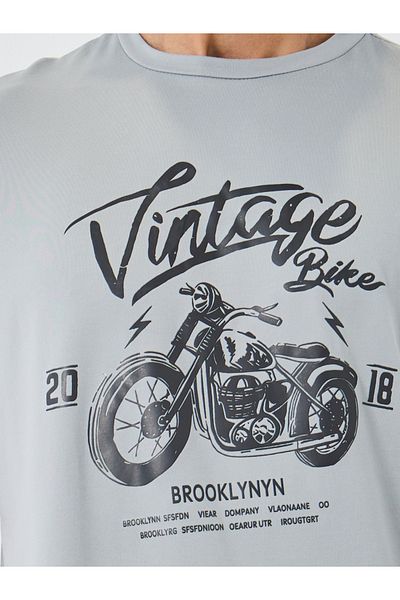 Styli Graphic Print Round Neck Regular Fit T-Shirt