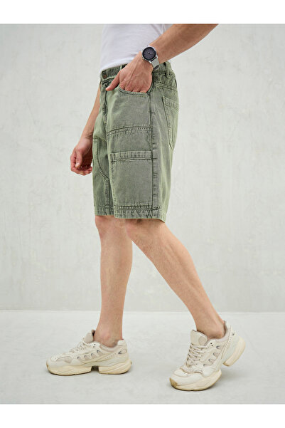 Mascln Sassafras By Styli Men Green Washed Denim Relaxed Fit Carpenter Shorts