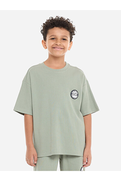 Victor and Jane By Styli Boys Jacquard Cotton T-Shirt and Shorts Set