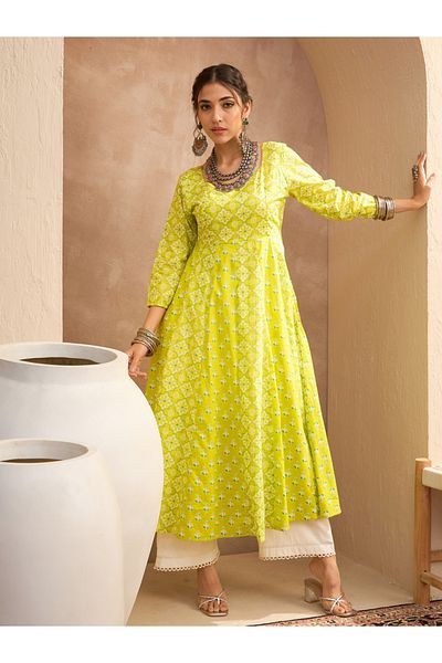 Sassafras By Styli Green Floral Sweetheart Neck Anarkali Kurta