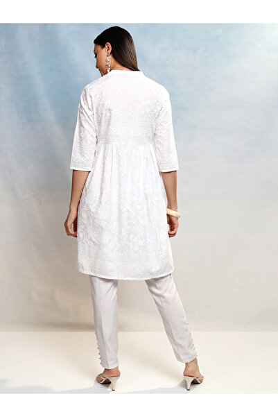 Vishudh By Styli Embroidered Collared A-Line Knee-Length Dress
