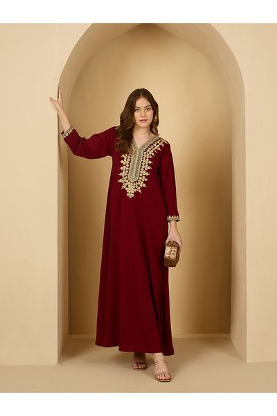 Styli Embellished Lace Detail V Neck Jalabiya