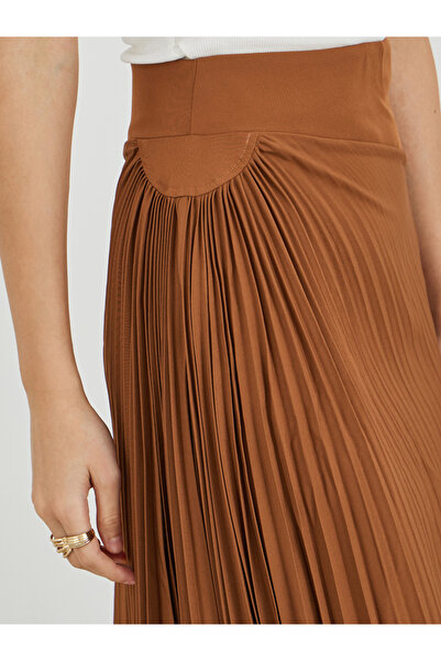 Styli Solid Pleated A-Line Midi Skirt