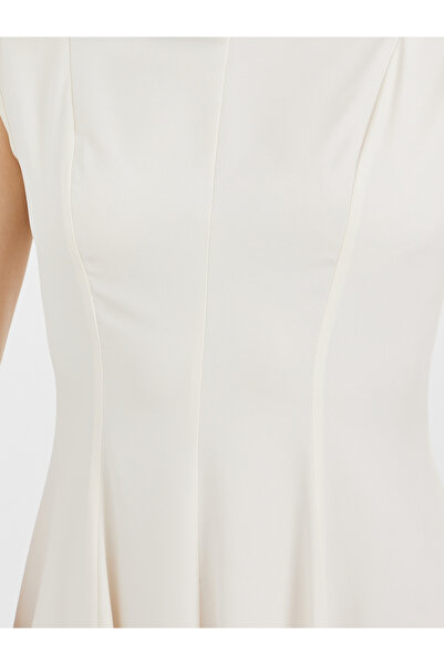 Styli Solid Handkerchief Hem A-Line Midi Dress