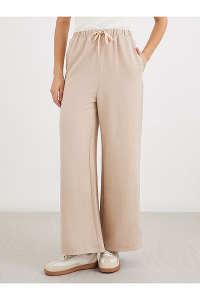 Styli Women Cream Solid Drawstring Waist Wide Leg Pants