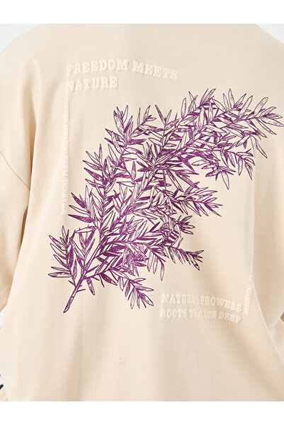 Styli Men Off White Graphic Print Boxy Fit T-Shirt