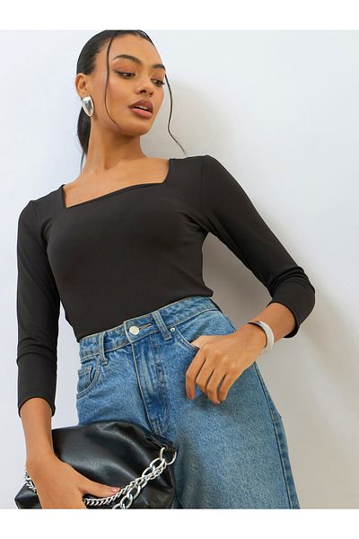 Sassafras By Styli Black Square Neck Knitted Crop Top