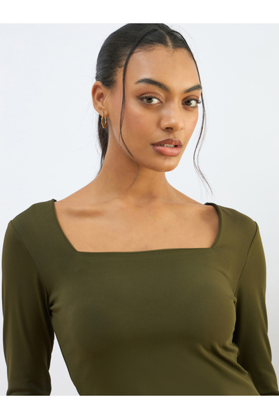 Sassafras By Styli Olive Square Neck Knitted Crop Top