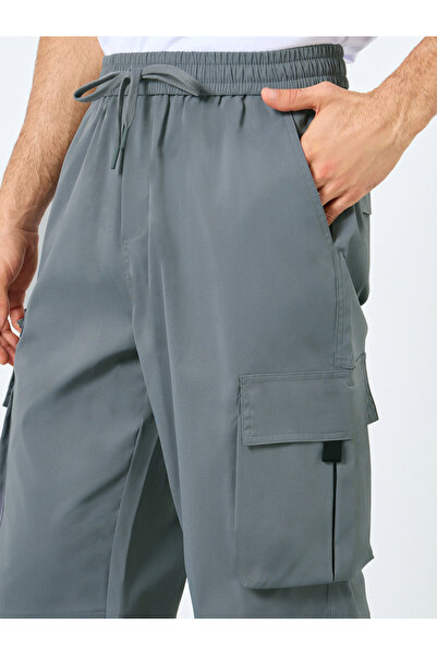 Styli Woven Relaxed Fit Panelled Cargo Joggers