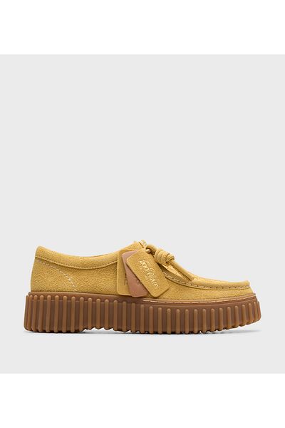 CLARKS حذاء تورهيل بي للنساء باللون البني