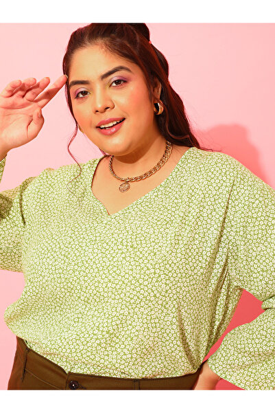 CURVY STREET By Styli Plus Green V Neck Top with Floral Print